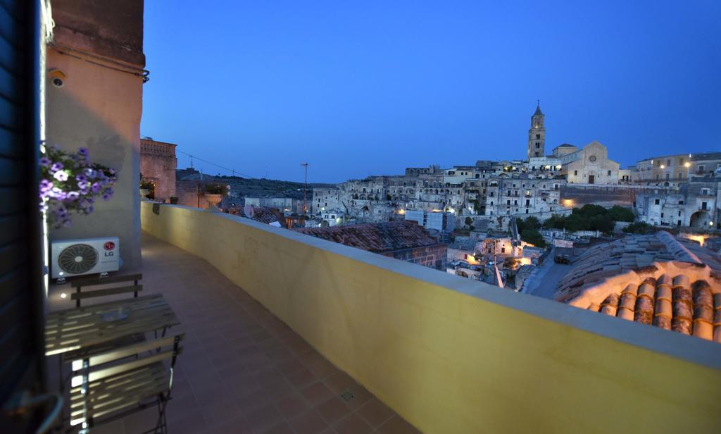 Antica Dimora Storica La Finestra Sul Campanile Villa Matera Exterior photo