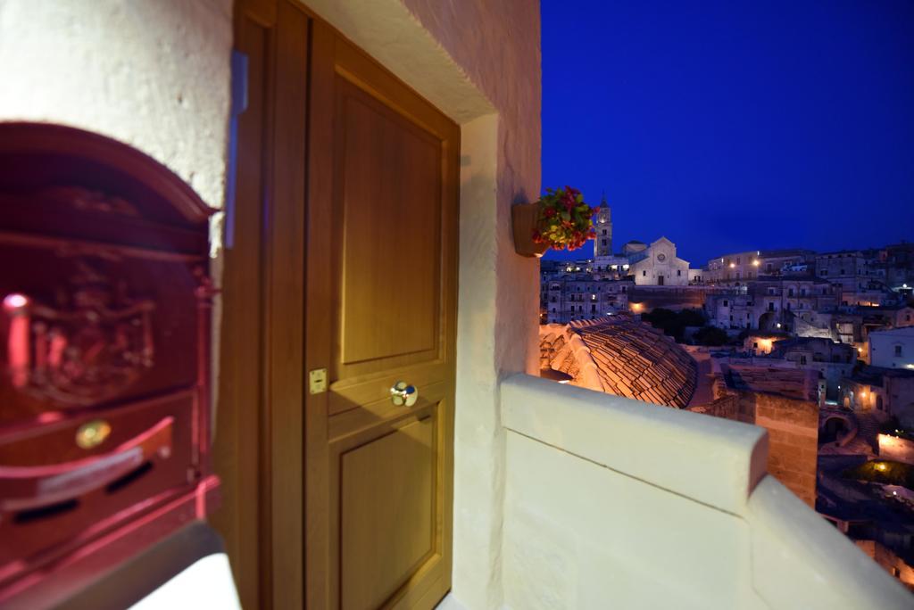 Antica Dimora Storica La Finestra Sul Campanile Villa Matera Exterior photo